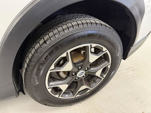 Used 2018 Subaru Crosstrek 2.0i Premium image 10