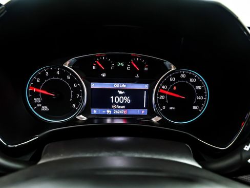 Used 2024 Chevrolet Equinox Premier image 19