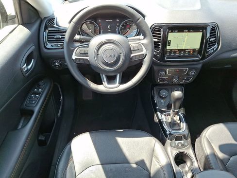 Used 2019 Jeep Compass Limited AWD/4WD image 12