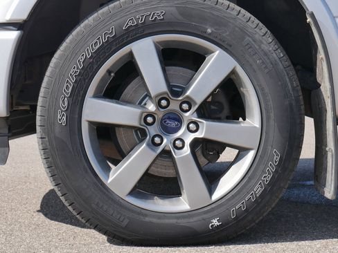 Used 2015 Ford F150 Lariat image 17