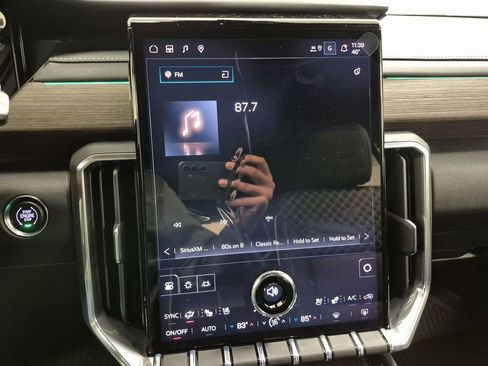 New 2026 GMC Acadia Denali w/ Super Cruise Package image 13