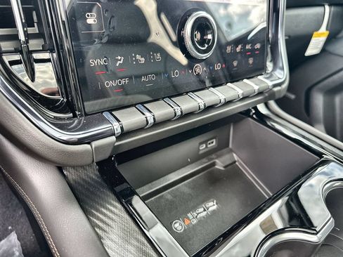 New 2026 GMC Yukon XL AT4 w/ AT4 Premium Plus Package AWD/4WD image 27