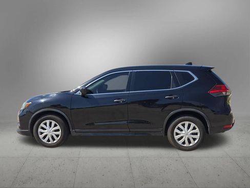 Used 2017 Nissan Rogue S FWD image 3