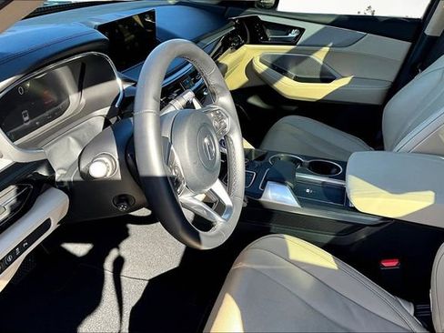 Used 2024 Acura MDX SH-AWD w/ Technology Package image 13