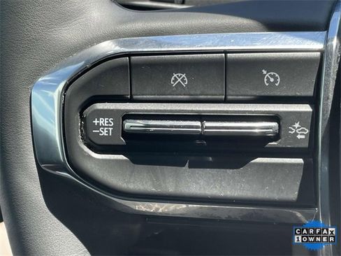 Used 2023 GMC Canyon Denali w/ Denali Black Edition image 21