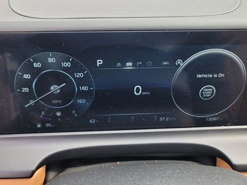 Used 2025 Kia Seltos EX w/ EX Sunroof Package FWD image 9