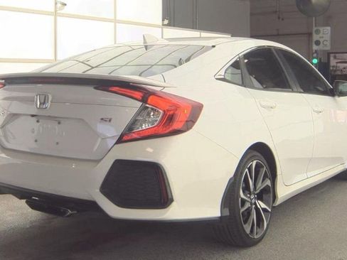 Used 2018 Honda Civic Si image 3