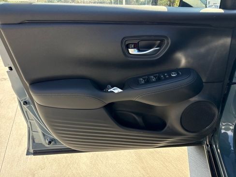 New 2026 Honda HR-V EX-L image 12