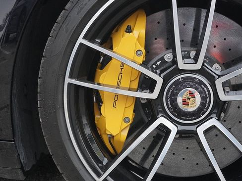 Used 2022 Porsche 911 Turbo S w/ 911 Turbo Sportdesign Package image 32