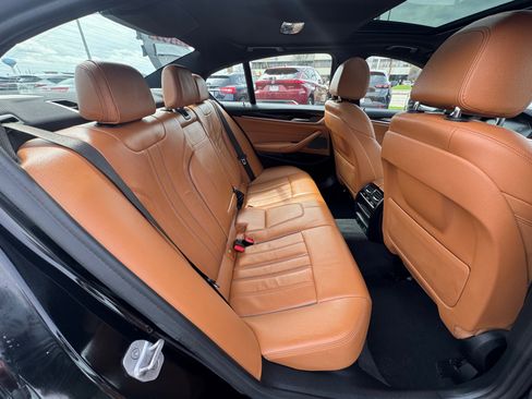 Used 2020 BMW 530i xDrive w/ Premium Package image 15