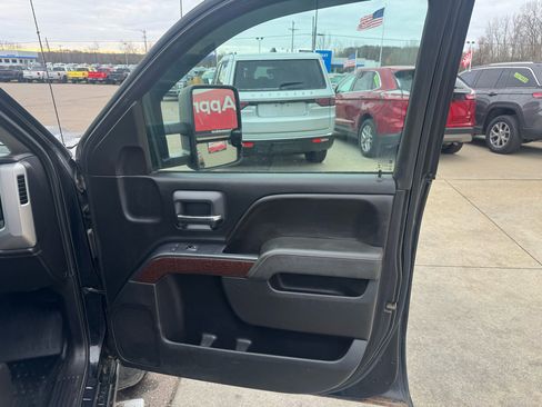 Used 2015 GMC Sierra 3500 SLE image 15