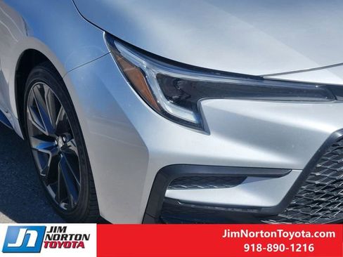 Used 2024 Toyota Corolla SE image 9