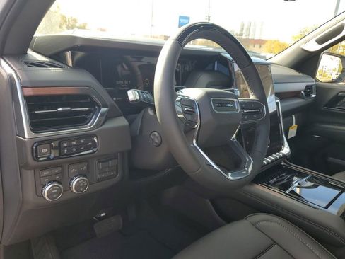 New 2026 GMC Yukon XL Denali w/ Denali Reserve Package image 22