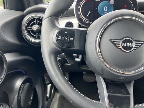 Used 2022 MINI Cooper S FWD image 19