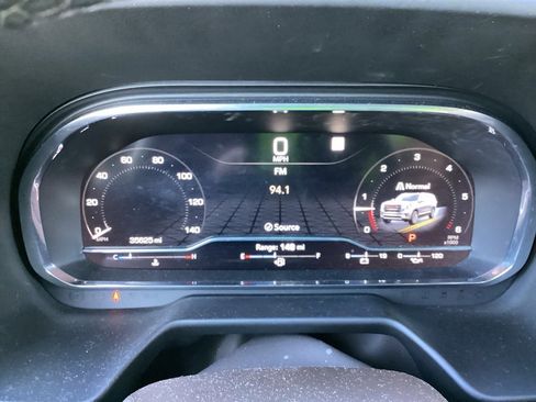 Certified 2022 GMC Yukon SLT w/ SLT Premium Package image 12