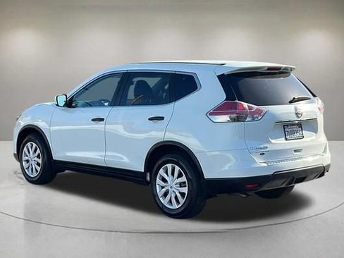 Used 2016 Nissan Rogue S w/ S Family Package FWD image 5