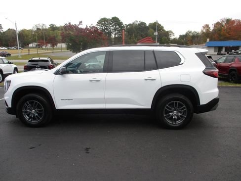Used 2025 GMC Acadia Elevation image 6