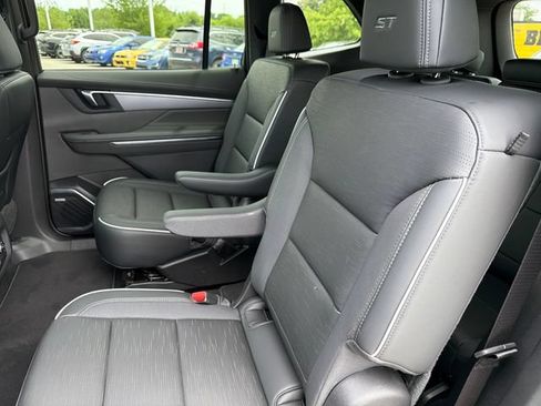 New 2026 Buick Enclave Sport Touring w/ Power Package FWD image 19