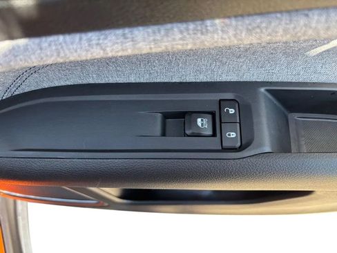 Used 2026 Jeep Compass Latitude AWD/4WD image 32