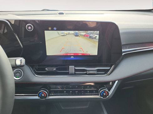 Used 2025 Chevrolet Equinox RS image 14