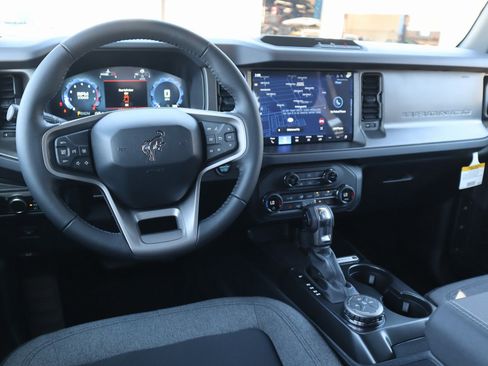 New 2025 Ford Bronco Big Bend image 2