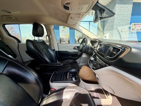 Used 2021 Chrysler Voyager Lxi FWD image 52