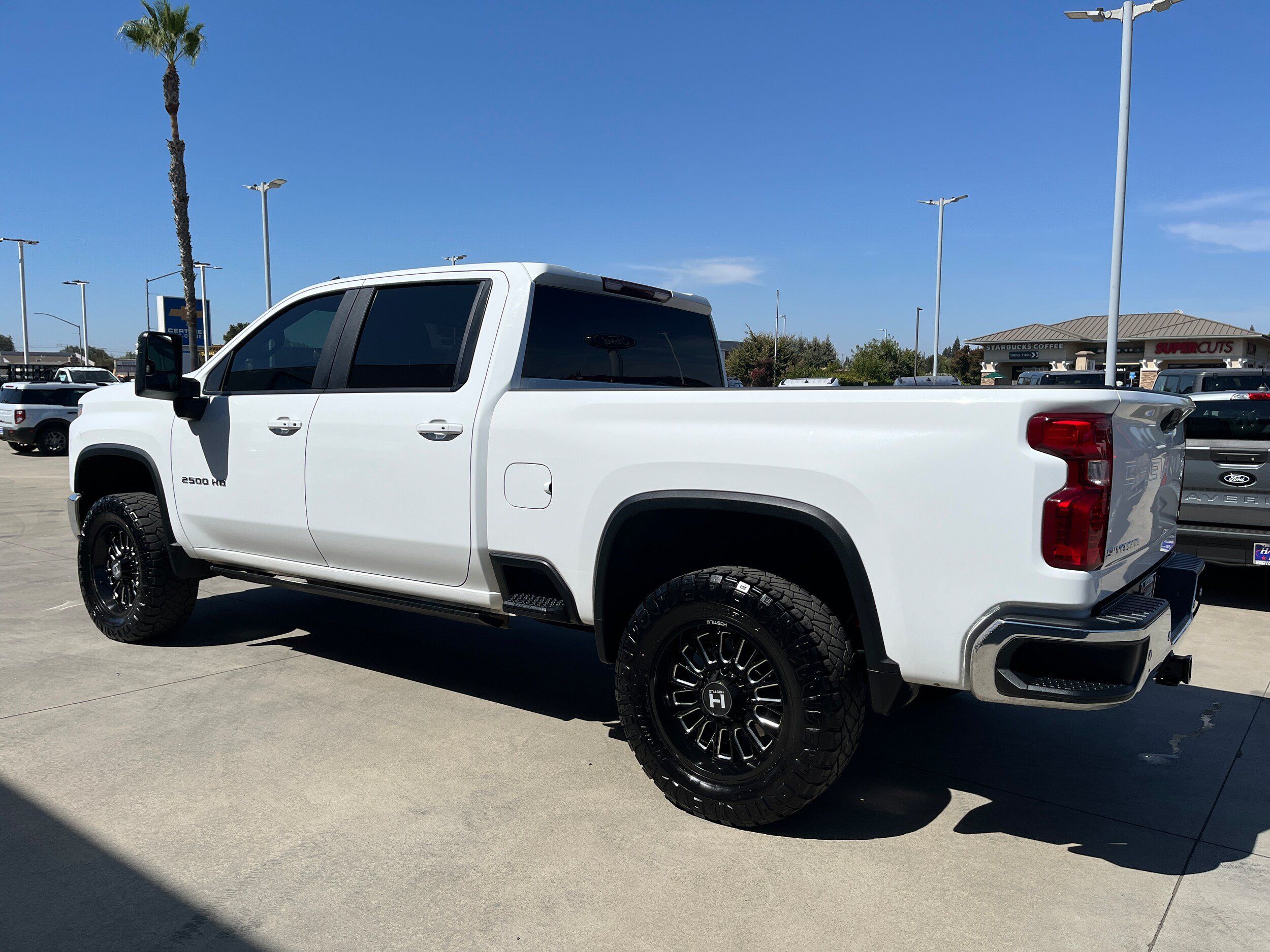 Used 2020 Chevrolet Silverado 2500 LT w/ All Star Edition AWD/4WD image 3