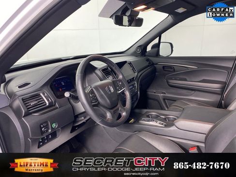 Used 2024 Honda Passport TrailSport image 11