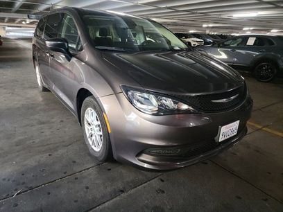 Used 2022 Chrysler Voyager LX