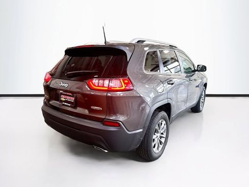 Used 2019 Jeep Cherokee Latitude Plus w/ Comfort/Convenience Group image 6