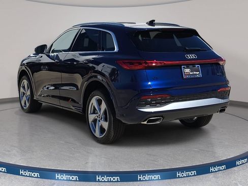 Used 2025 Audi Q5 Premium Plus w/ Premium Plus AWD/4WD image 8