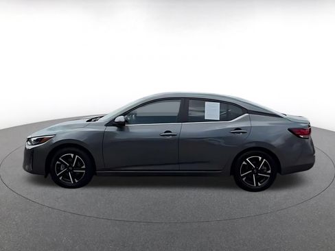 Used 2025 Nissan Sentra SV FWD image 8
