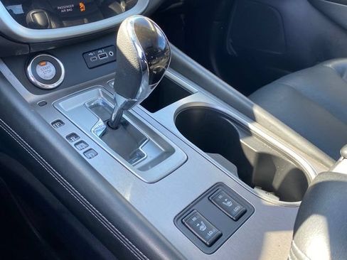 Used 2023 Nissan Murano SL AWD/4WD image 13