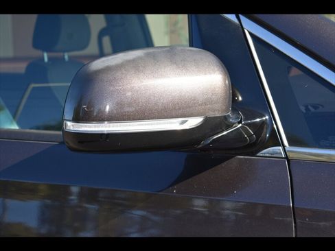 Used 2016 Kia Sedona SX image 54