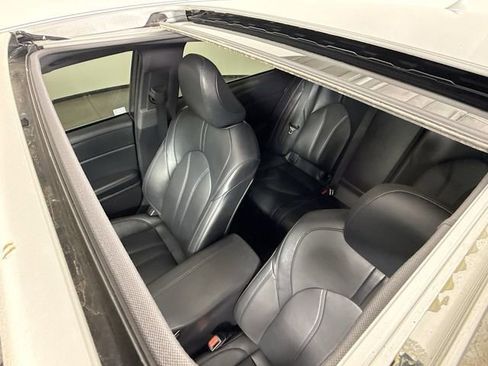 Certified 2021 Toyota Avalon XLE w/ Moonroof Package image 21