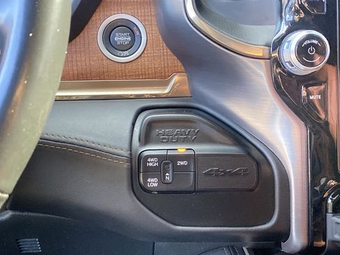 Used 2022 RAM 3500 Limited w/ Max Tow Package image 32