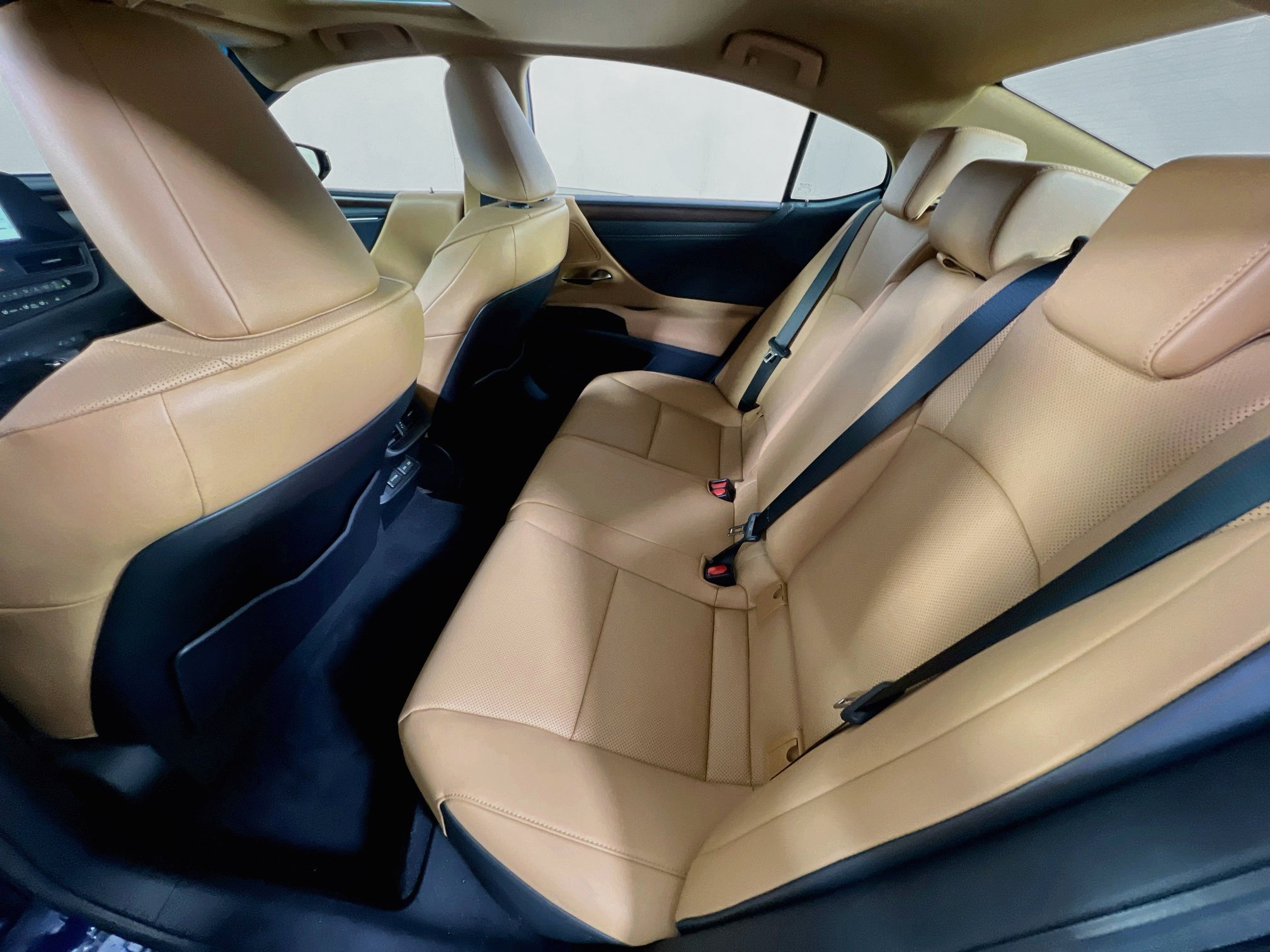 Used 2023 Lexus ES 350 w/ Premium Package FWD image 24
