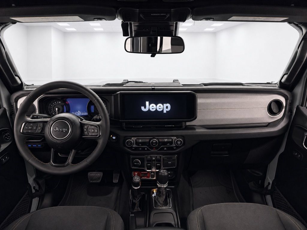 Used 2024 Jeep Wrangler Unlimited AWD/4WD image 21