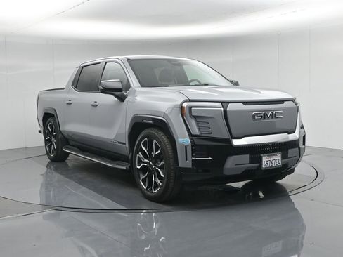 Used 2025 GMC Sierra EV Denali image 59