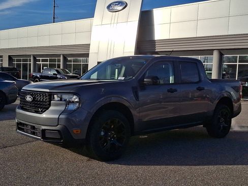 New 2026 Ford Maverick XLT w/ Black Appearance Package AWD/4WD image 10