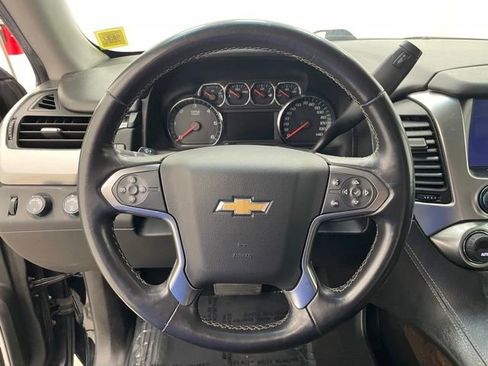 Used 2018 Chevrolet Suburban LS AWD/4WD image 12