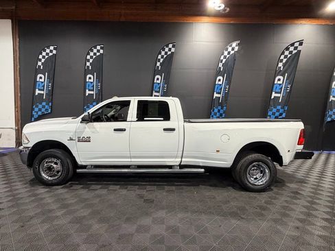 Used 2016 RAM 3500 Tradesman w/ Chrome Appearance Group image 2