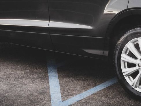 Used 2019 Ford Escape SEL image 24