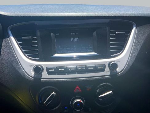 Used 2022 Hyundai Accent SE FWD image 7