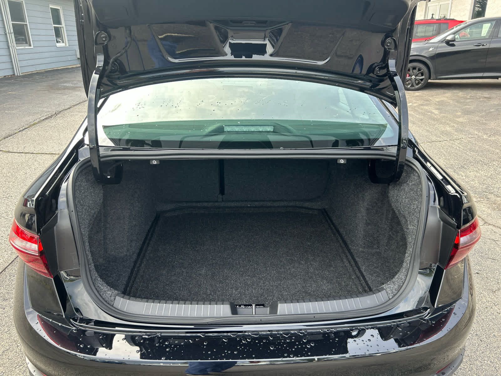 Used 2026 Volkswagen Jetta SE FWD image 25
