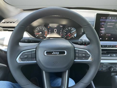 Used 2026 Jeep Compass Limited AWD/4WD image 28