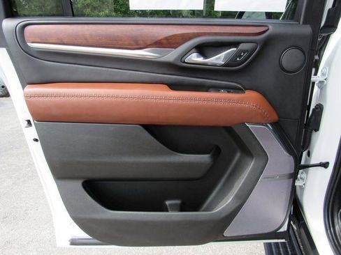 Used 2023 GMC Yukon XL Denali Ultimate image 22