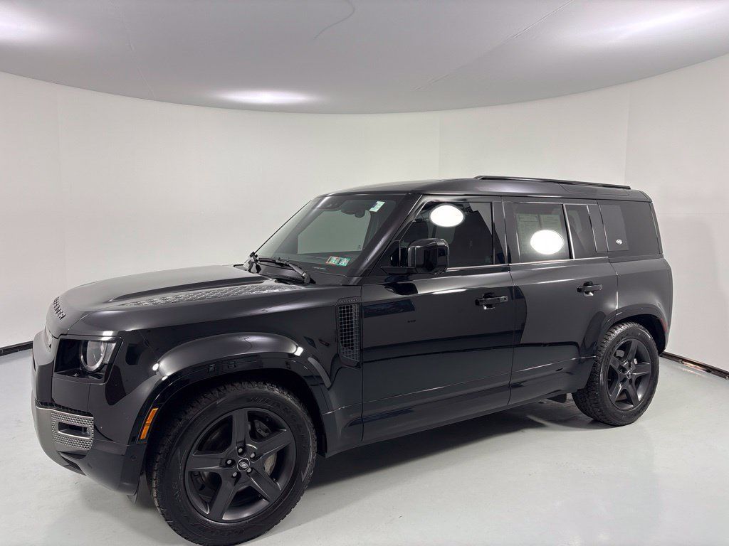 Used 2024 Land Rover Defender 110 X-Dynamic SE AWD/4WD image 3
