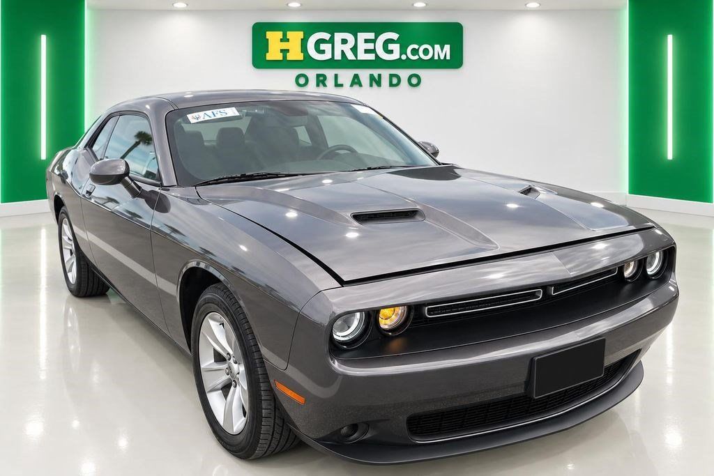 Used 2023 Dodge Challenger SXT RWD image 4