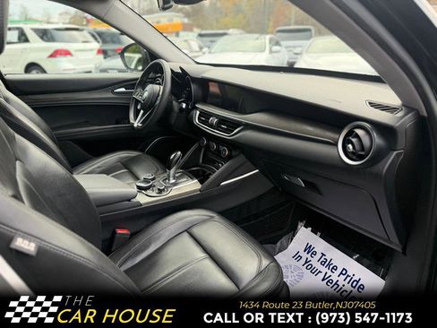 Used 2019 Alfa Romeo Stelvio Ti image 20